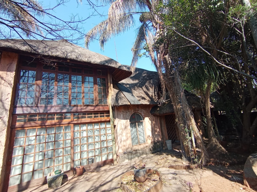 4 Bedroom Property for Sale in Doornpoort AH Gauteng