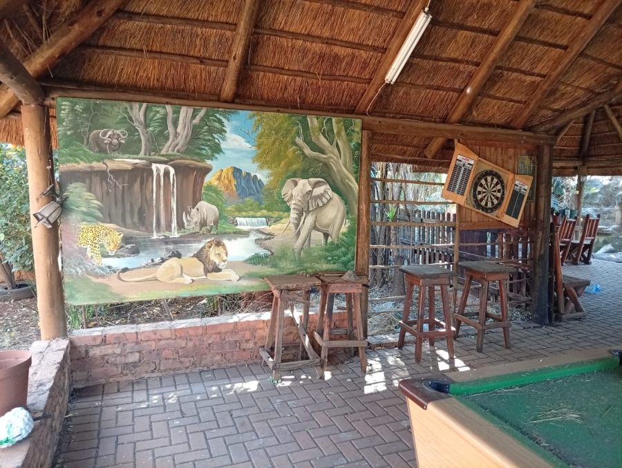 4 Bedroom Property for Sale in Doornpoort AH Gauteng