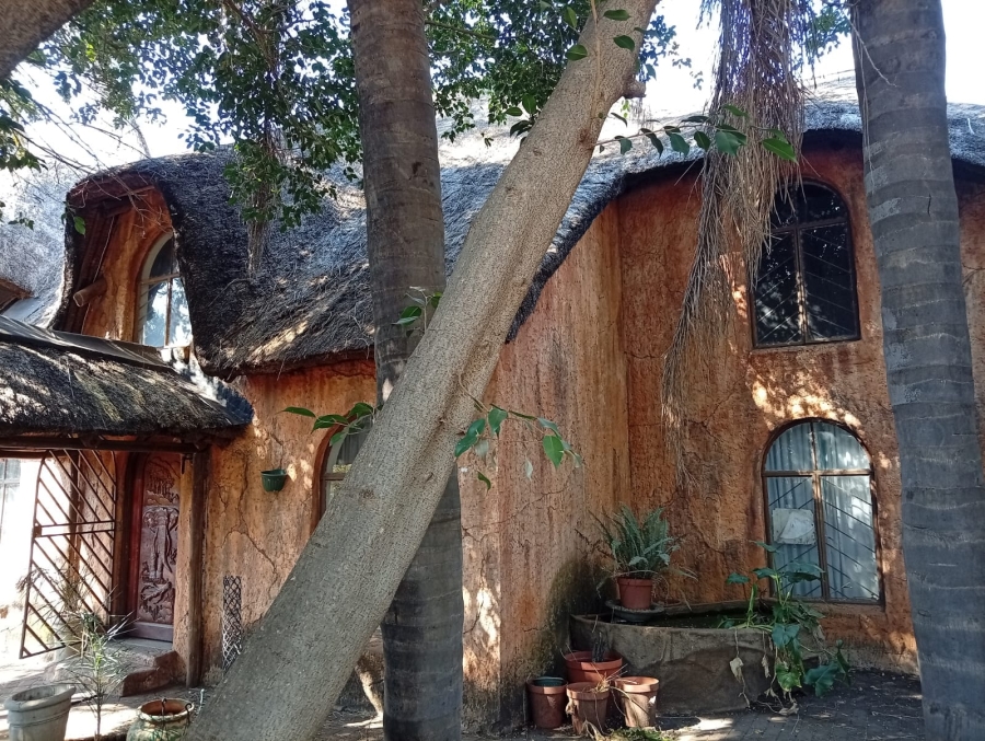 4 Bedroom Property for Sale in Doornpoort AH Gauteng