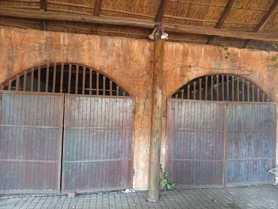 4 Bedroom Property for Sale in Doornpoort AH Gauteng