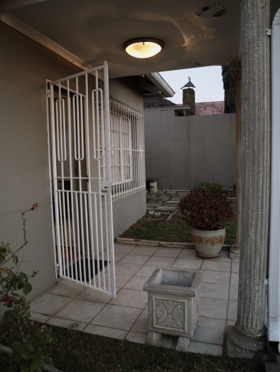3 Bedroom Property for Sale in Townsview Gauteng