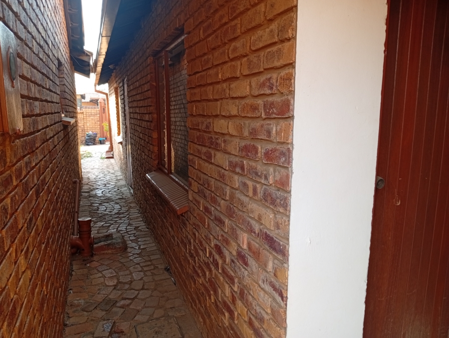 To Let 2 Bedroom Property for Rent in Mamelodi Gauteng