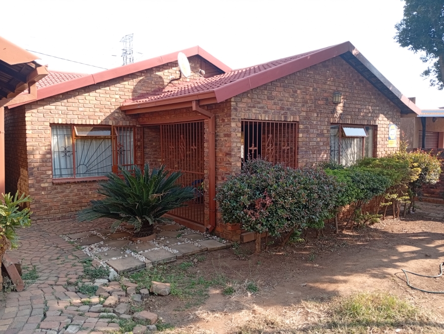 To Let 2 Bedroom Property for Rent in Mamelodi Gauteng