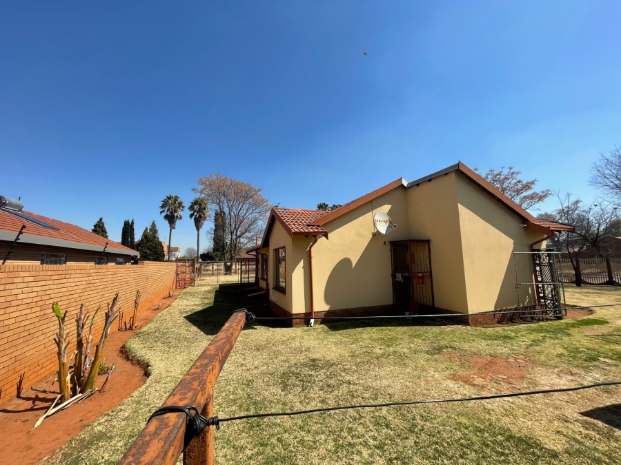 4 Bedroom Property for Sale in Bakerton Gauteng