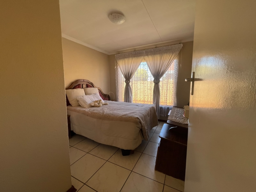 4 Bedroom Property for Sale in Bakerton Gauteng