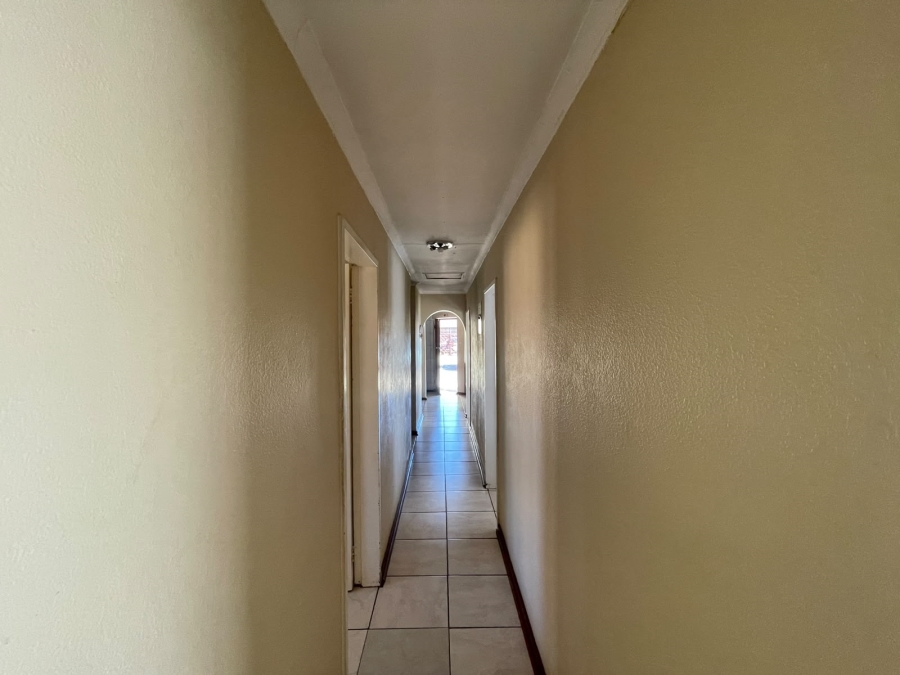 4 Bedroom Property for Sale in Bakerton Gauteng