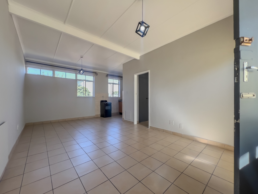 1 Bedroom Property for Sale in Birchleigh Gauteng