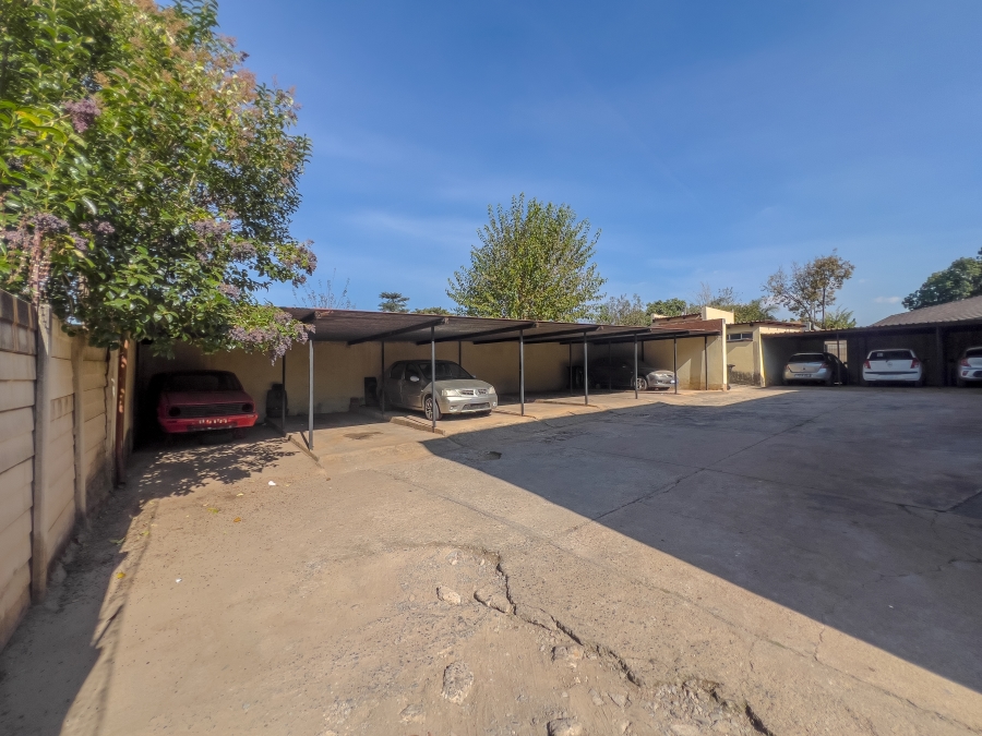 1 Bedroom Property for Sale in Birchleigh Gauteng