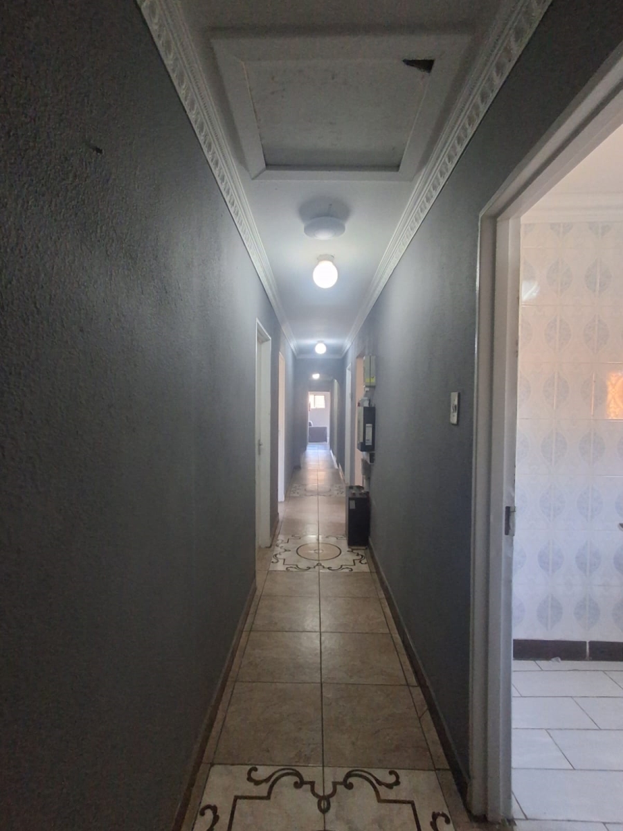 9 Bedroom Property for Sale in Bedworth Park Gauteng