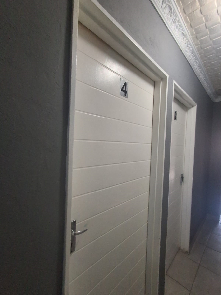 9 Bedroom Property for Sale in Bedworth Park Gauteng