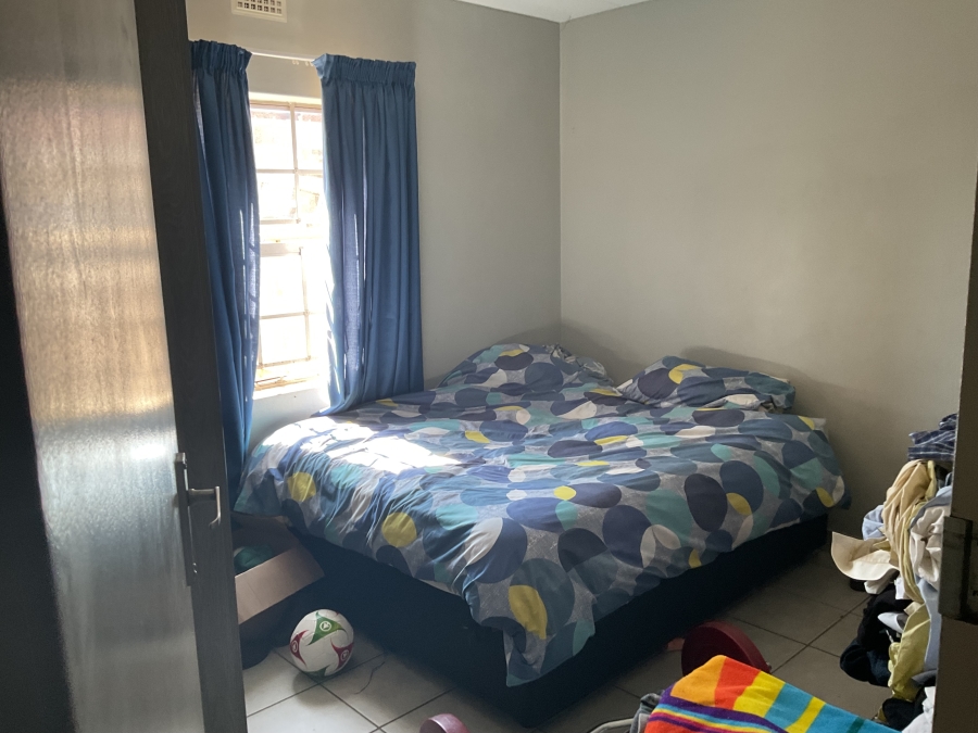 2 Bedroom Property for Sale in Heuweloord Gauteng