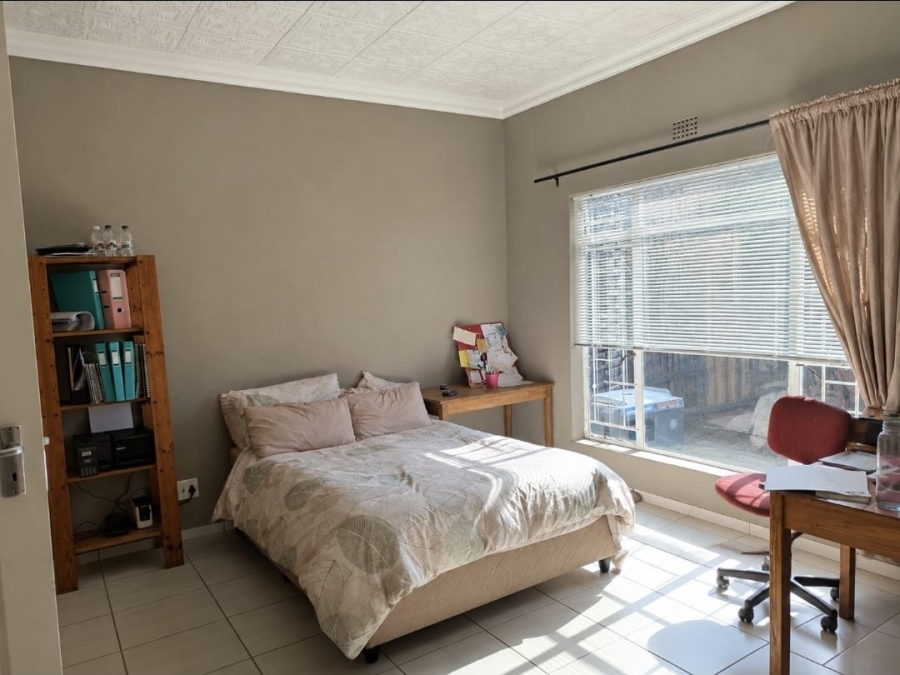 To Let 4 Bedroom Property for Rent in Vanderbijlpark SE 2 Gauteng