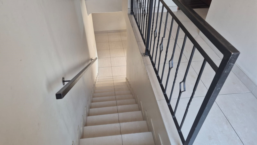 3 Bedroom Property for Sale in Sonneveld Gauteng