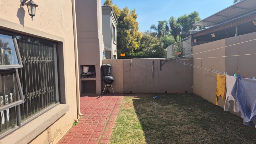 3 Bedroom Property for Sale in Sonneveld Gauteng