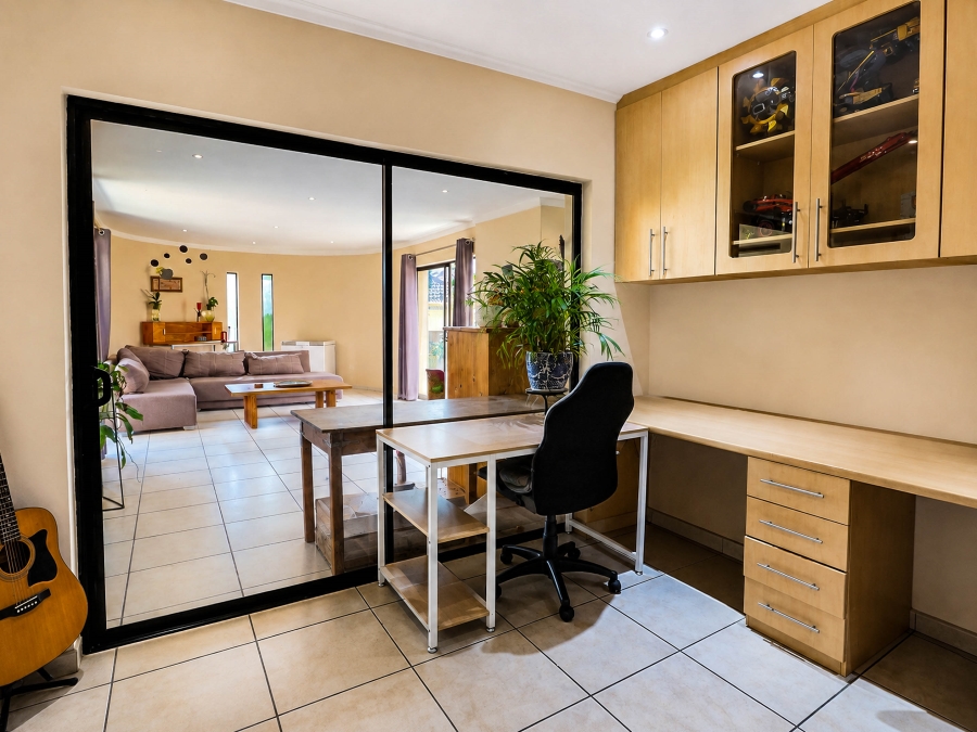 3 Bedroom Property for Sale in Midstream Estate Gauteng