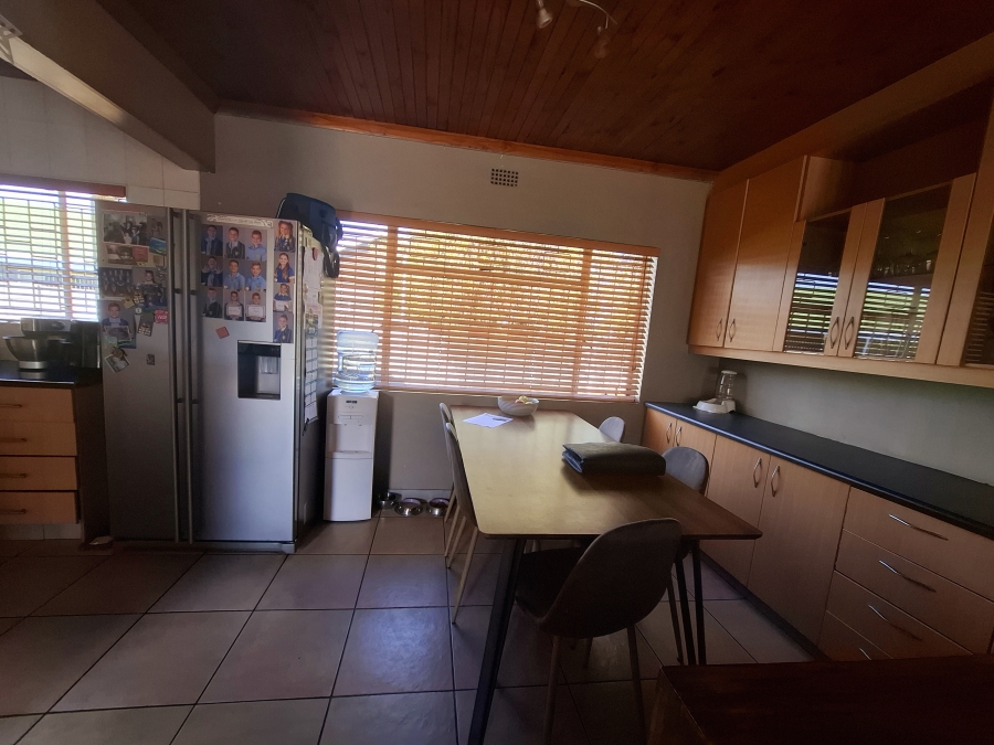 5 Bedroom Property for Sale in Dalpark Proper Gauteng