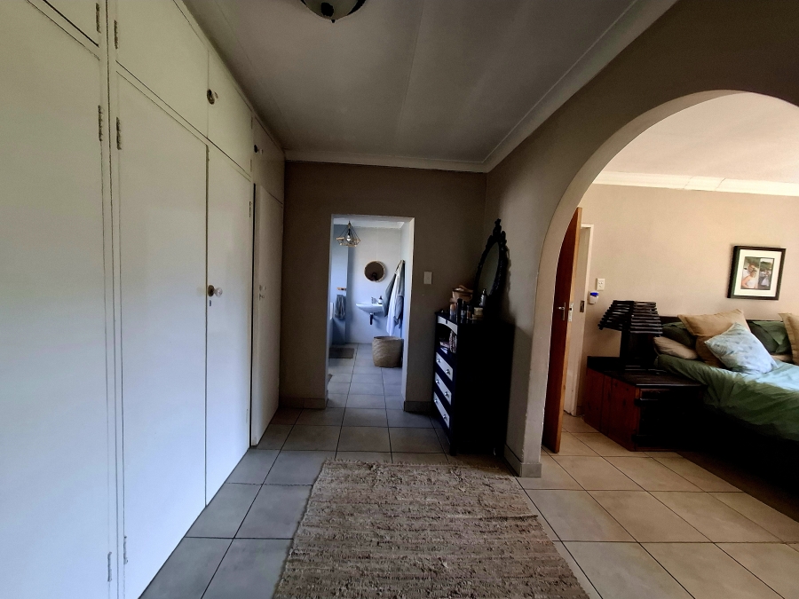 5 Bedroom Property for Sale in Dalpark Proper Gauteng