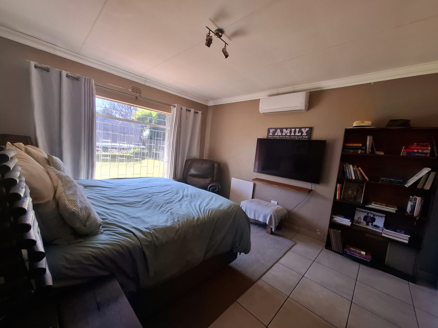 5 Bedroom Property for Sale in Dalpark Proper Gauteng