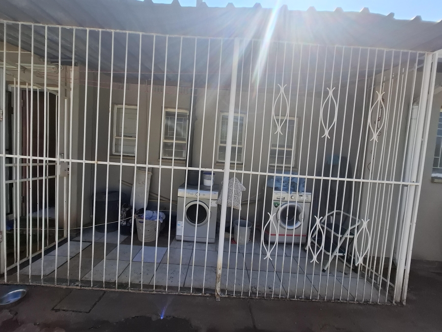 5 Bedroom Property for Sale in Dalpark Proper Gauteng