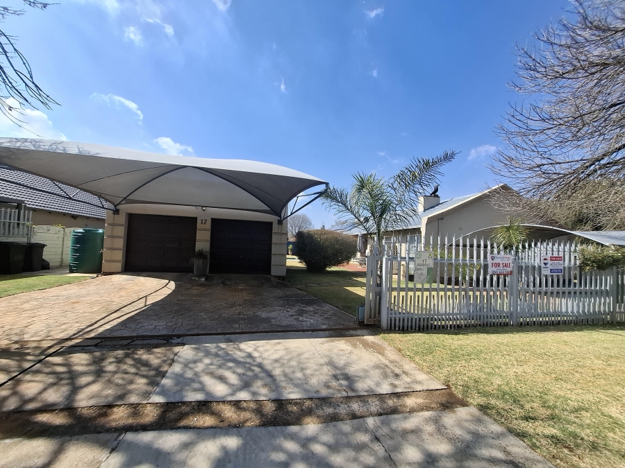5 Bedroom Property for Sale in Dalpark Proper Gauteng