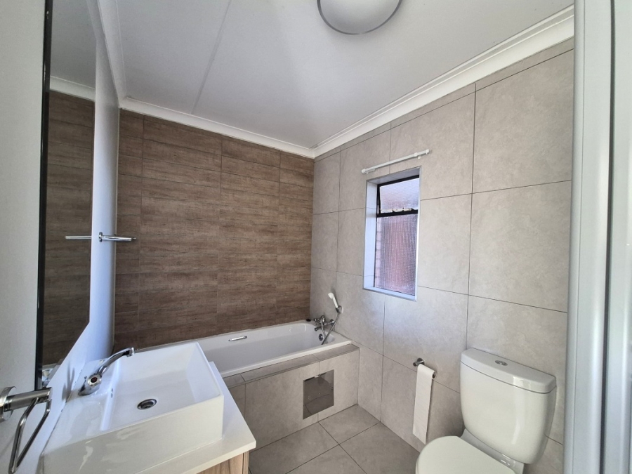1 Bedroom Property for Sale in Modderfontein Gauteng