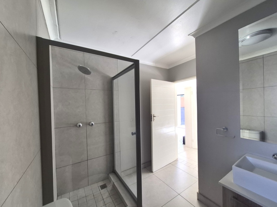 1 Bedroom Property for Sale in Modderfontein Gauteng