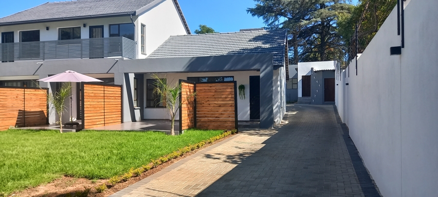 To Let 1 Bedroom Property for Rent in Blairgowrie Gauteng