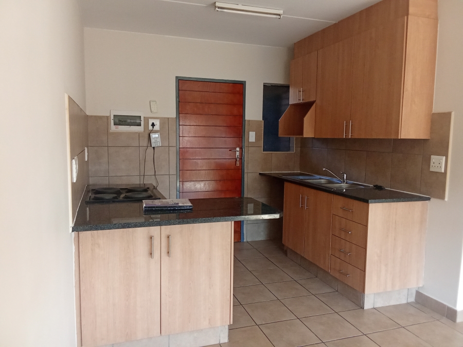2 Bedroom Property for Sale in Kibler Park Gauteng
