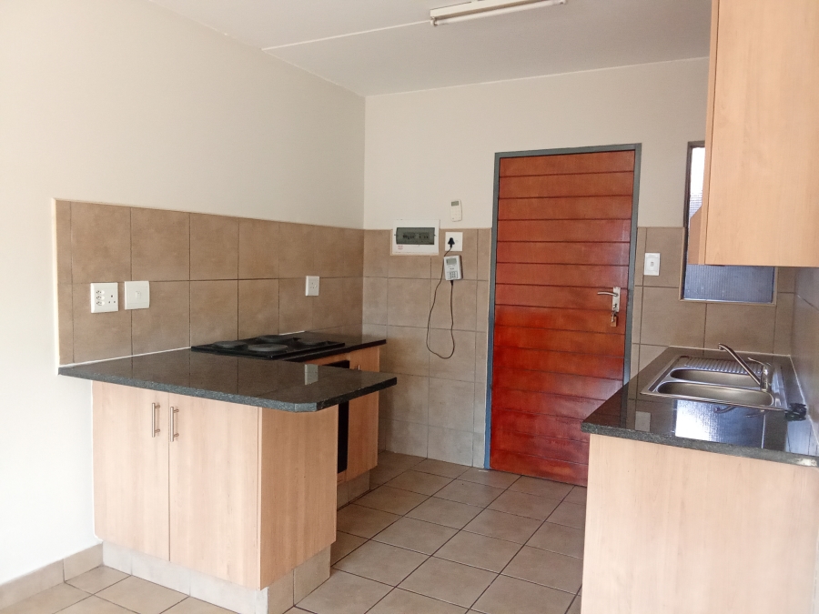 2 Bedroom Property for Sale in Kibler Park Gauteng