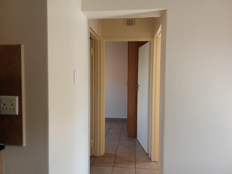 2 Bedroom Property for Sale in Kibler Park Gauteng