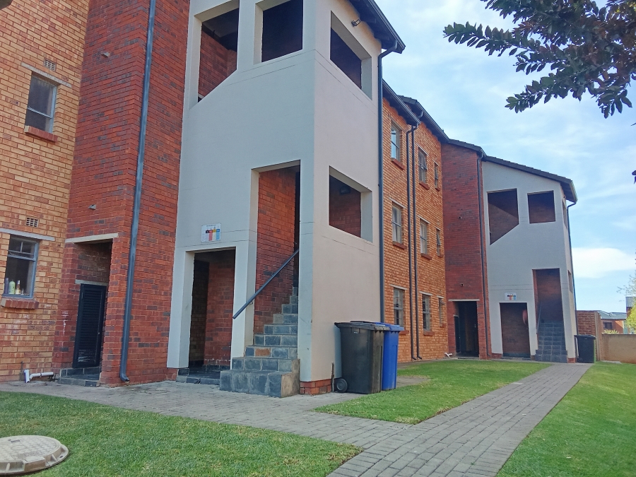 2 Bedroom Property for Sale in Kibler Park Gauteng