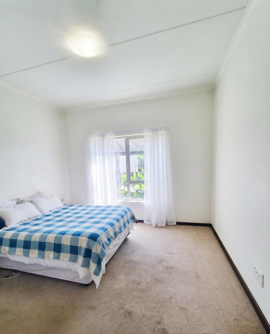 To Let 2 Bedroom Property for Rent in Broadacres Gauteng
