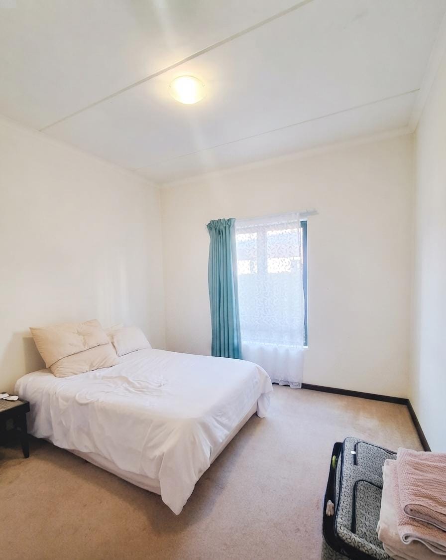 To Let 2 Bedroom Property for Rent in Broadacres Gauteng