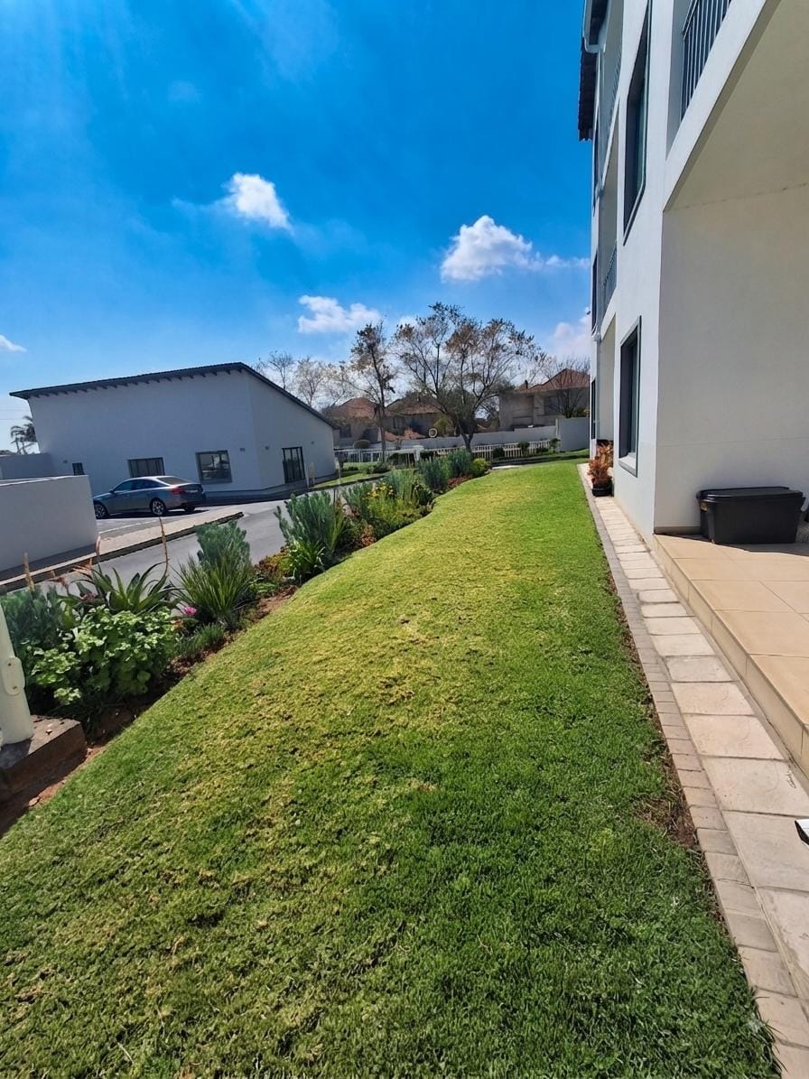 To Let 2 Bedroom Property for Rent in Broadacres Gauteng