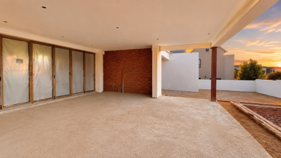 4 Bedroom Property for Sale in Copperleaf Estate Gauteng