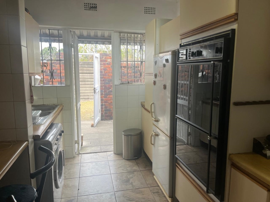 3 Bedroom Property for Sale in Buccleuch Gauteng