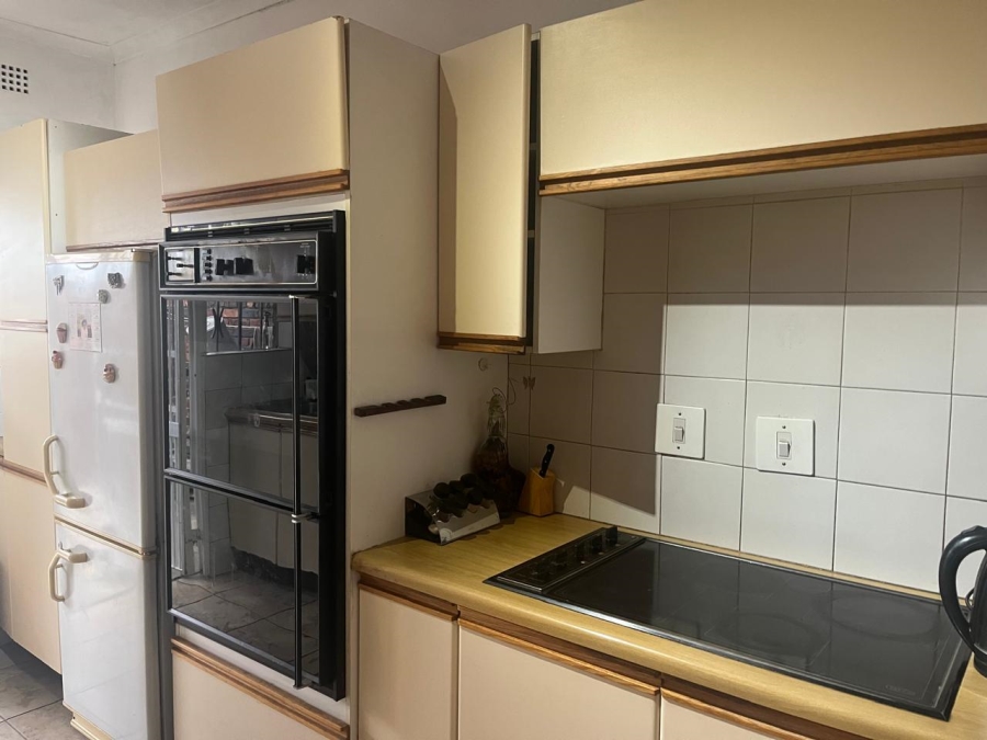 3 Bedroom Property for Sale in Buccleuch Gauteng