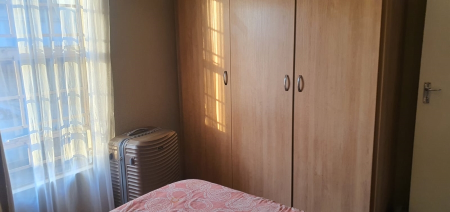 2 Bedroom Property for Sale in Andeon AH Gauteng