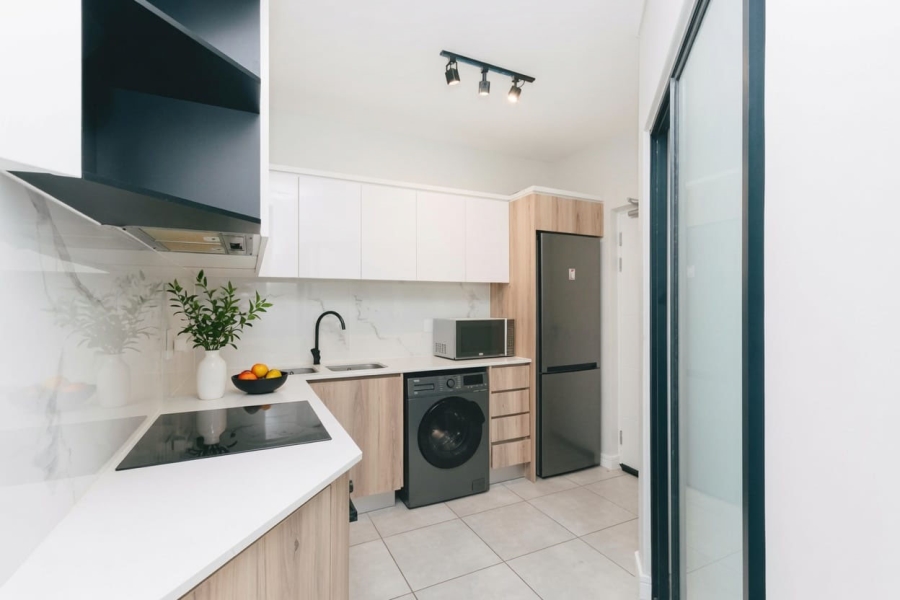1 Bedroom Property for Sale in Waterfall Gauteng