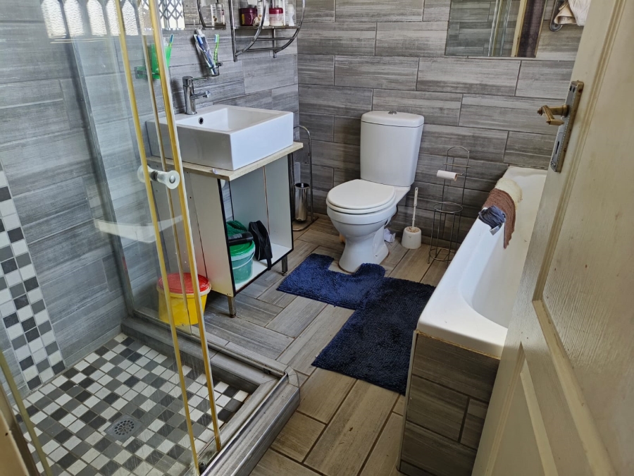 1 Bedroom Property for Sale in Valtaki Gauteng