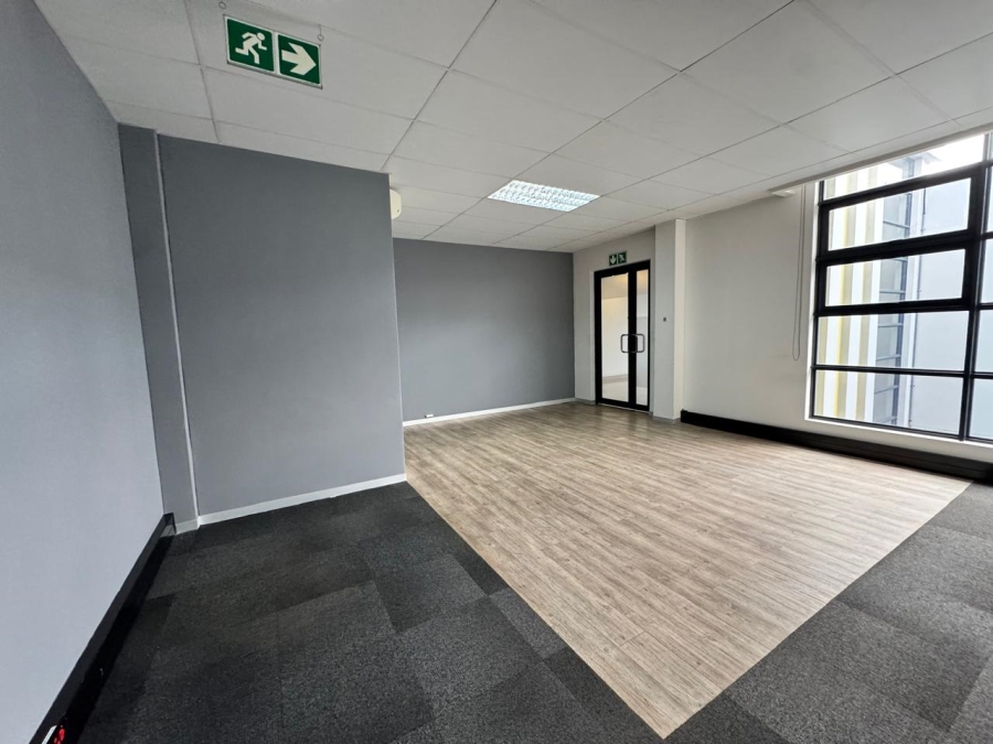 To Let Commercial Property for Rent in Gallagher Estate Gauteng