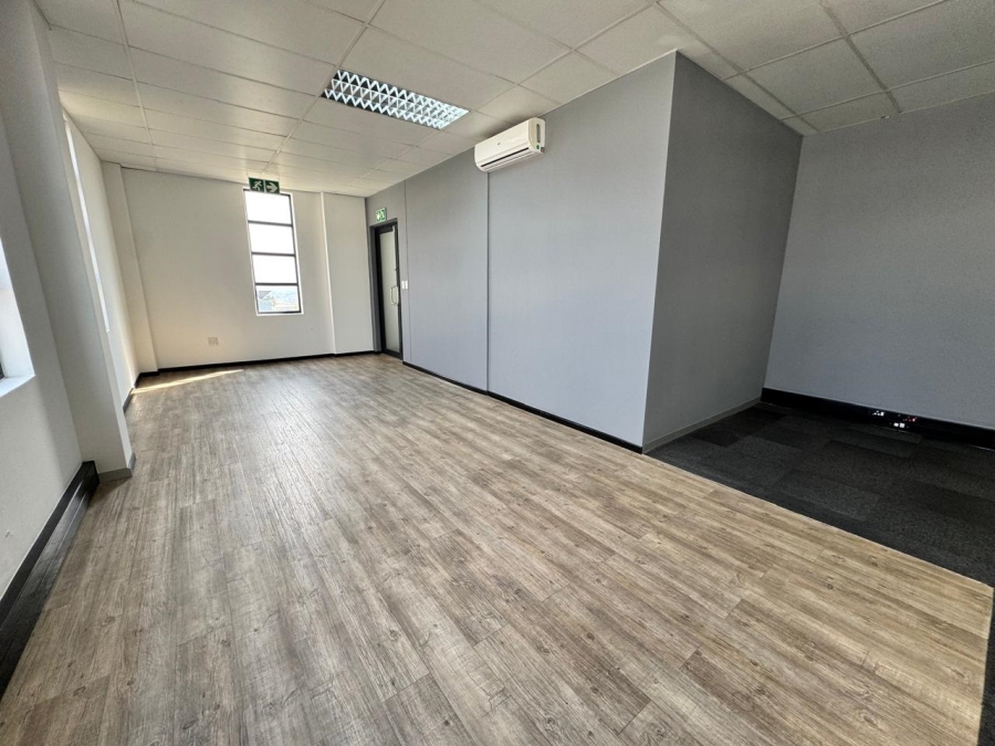 To Let Commercial Property for Rent in Gallagher Estate Gauteng