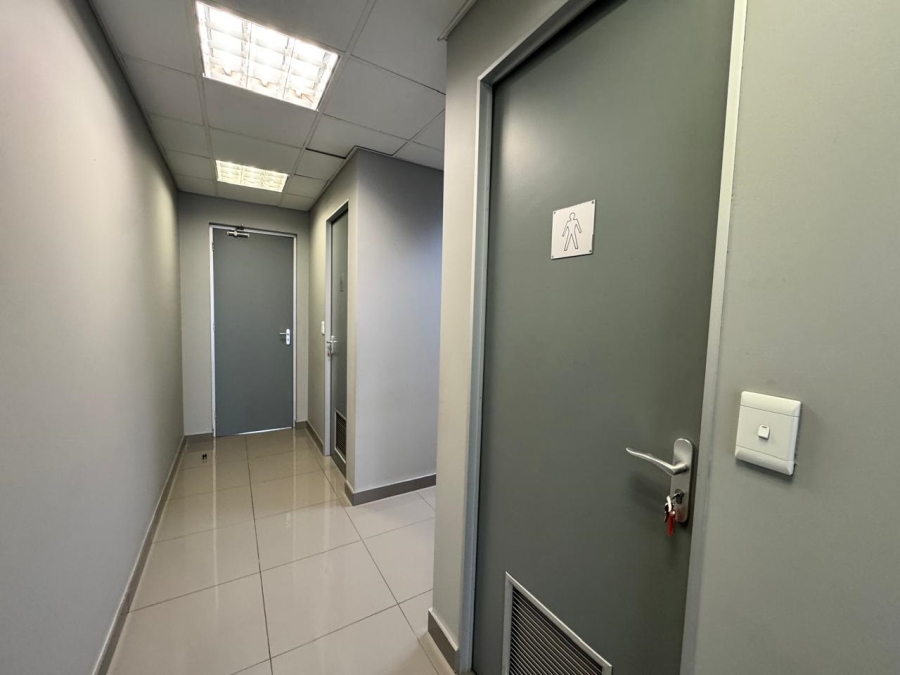 To Let Commercial Property for Rent in Gallagher Estate Gauteng