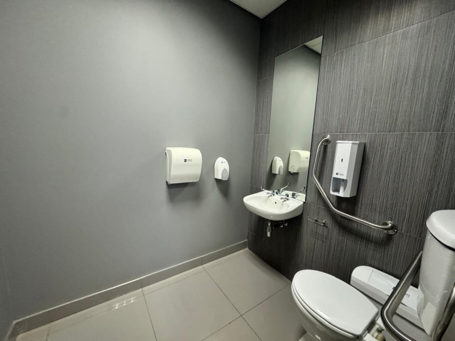 To Let Commercial Property for Rent in Gallagher Estate Gauteng