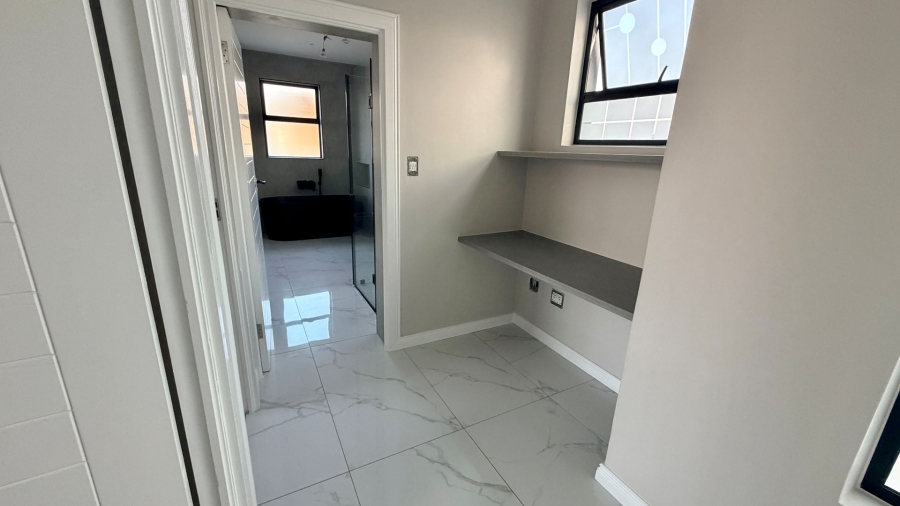 4 Bedroom Property for Sale in Fountainbrook Estate Gauteng