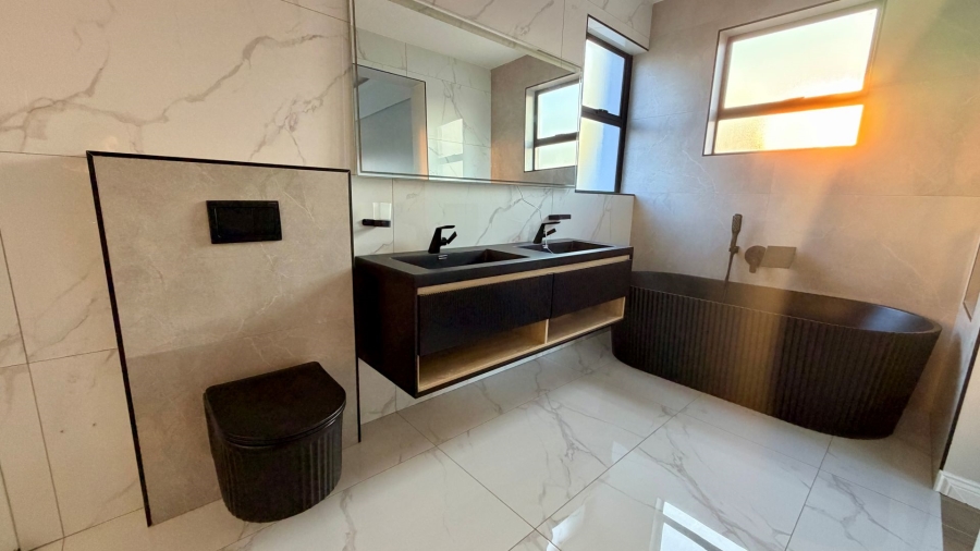 4 Bedroom Property for Sale in Fountainbrook Estate Gauteng