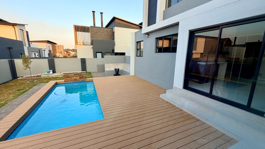 4 Bedroom Property for Sale in Fountainbrook Estate Gauteng