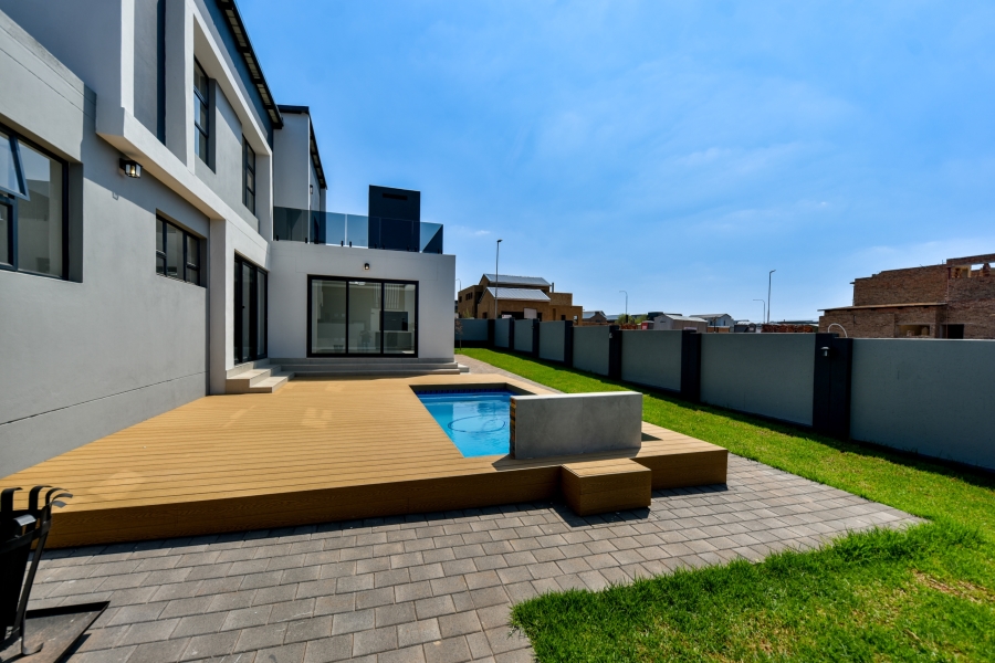 4 Bedroom Property for Sale in Fountainbrook Estate Gauteng