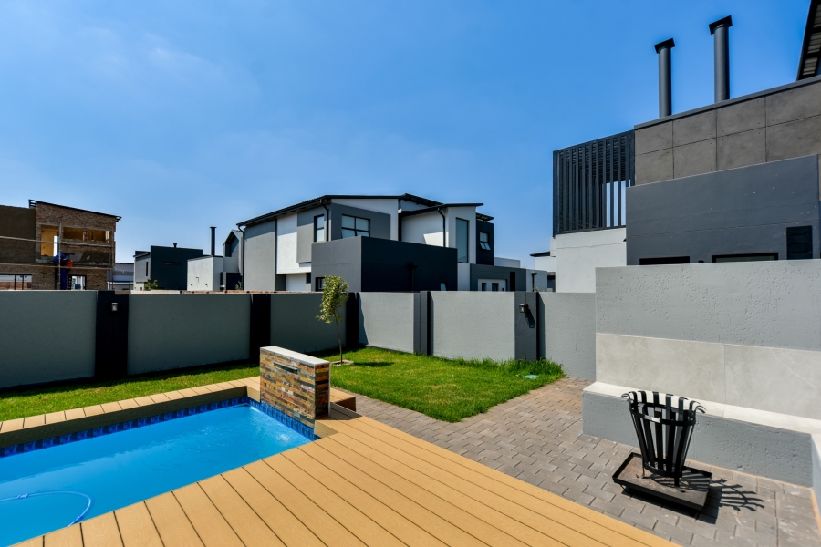 4 Bedroom Property for Sale in Fountainbrook Estate Gauteng
