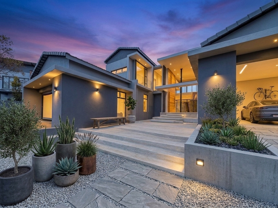 5 Bedroom Property for Sale in Copperleaf Estate Gauteng